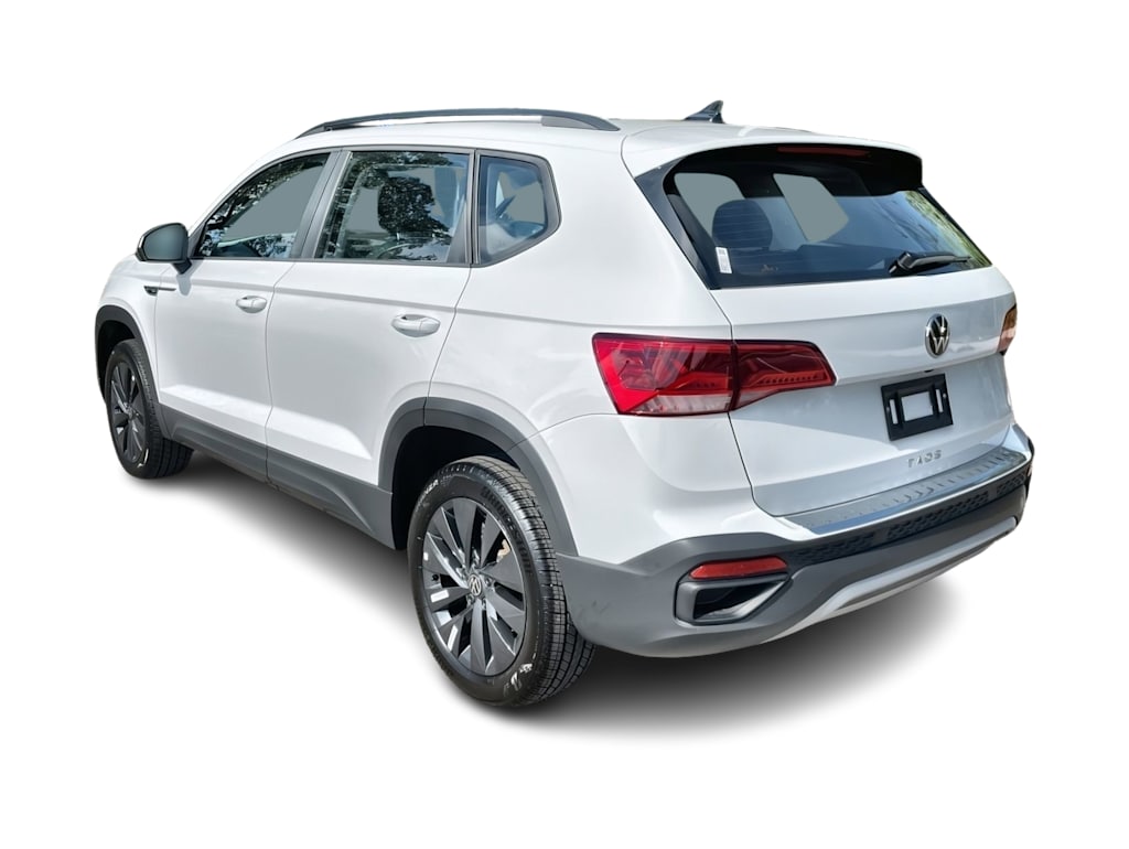 Thumbnail: 2023 Volkswagen Taos - 4