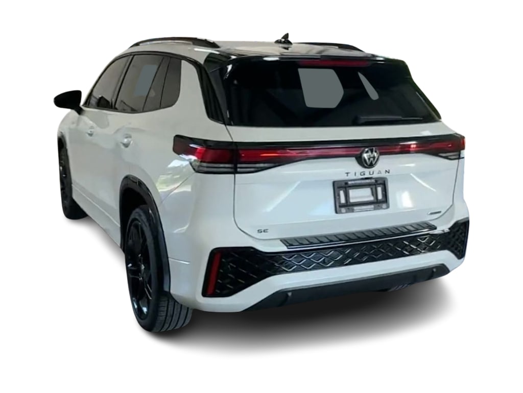 Thumbnail: 2026 Volkswagen Tiguan - 4