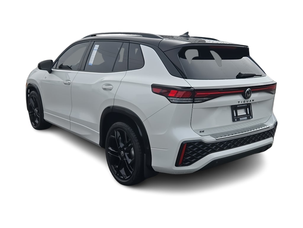 Thumbnail: 2026 Volkswagen Tiguan - 4