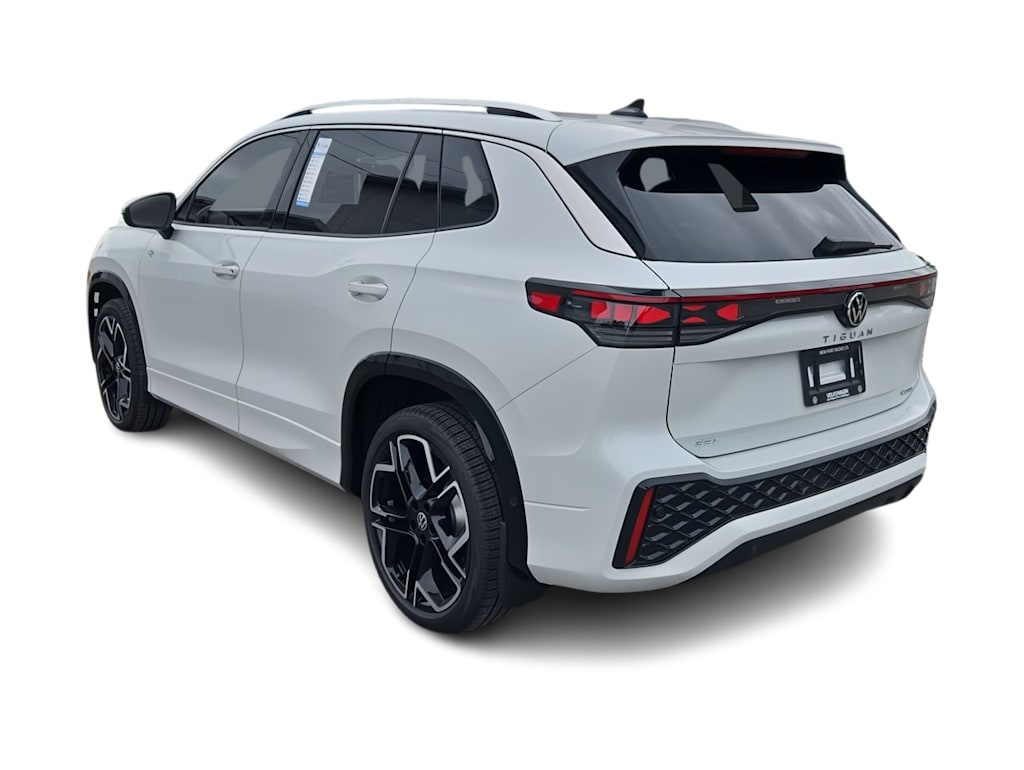 Thumbnail: 2025 Volkswagen Tiguan - 4
