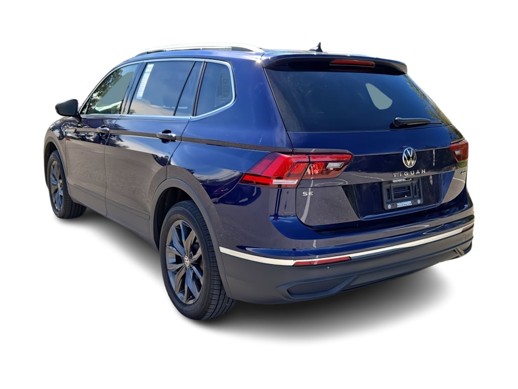 Thumbnail: 2023 Volkswagen Tiguan - 4