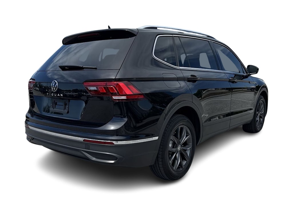 Thumbnail: 2023 Volkswagen Tiguan - 25