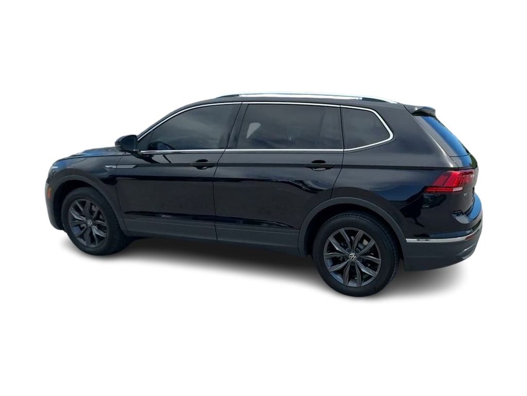 Thumbnail: 2023 Volkswagen Tiguan - 4