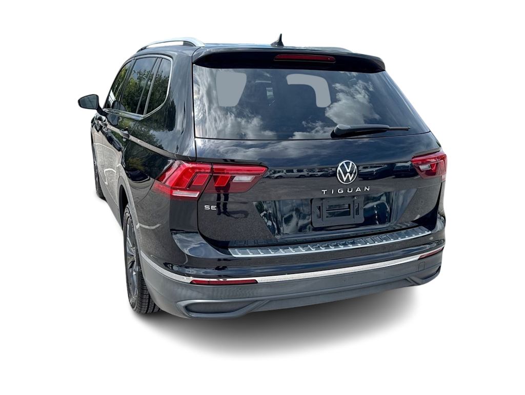Thumbnail: 2023 Volkswagen Tiguan - 24
