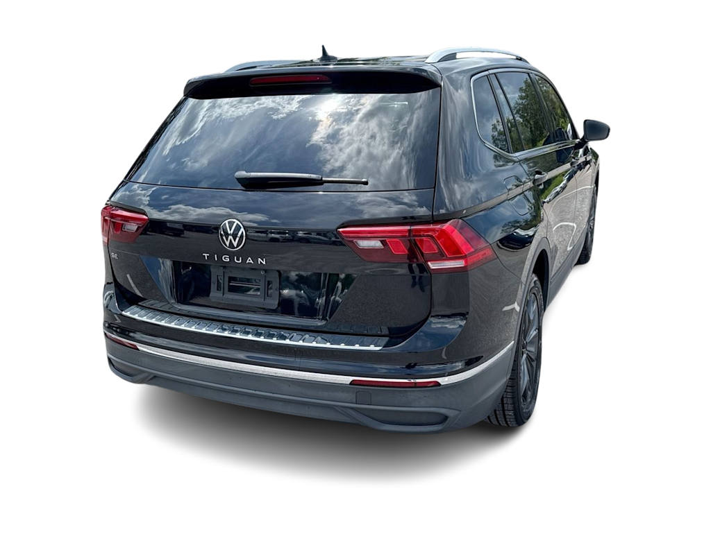 Thumbnail: 2023 Volkswagen Tiguan - 26