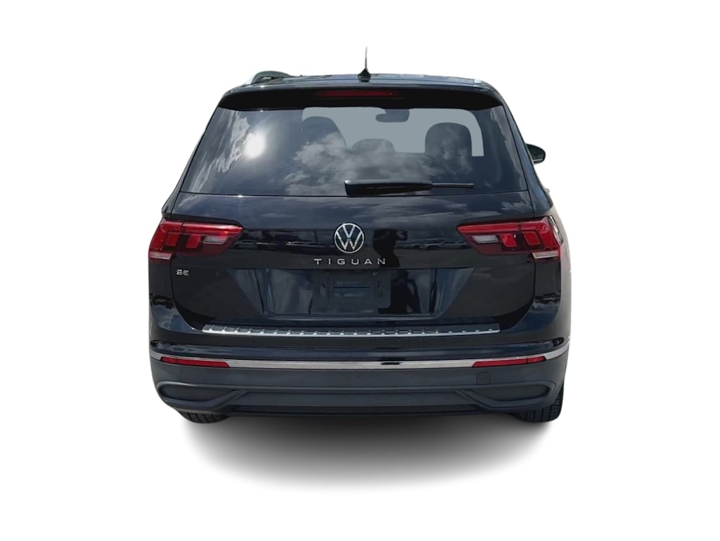 Thumbnail: 2023 Volkswagen Tiguan - 5