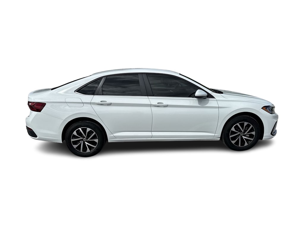 Thumbnail: 2025 Volkswagen Jetta - 24