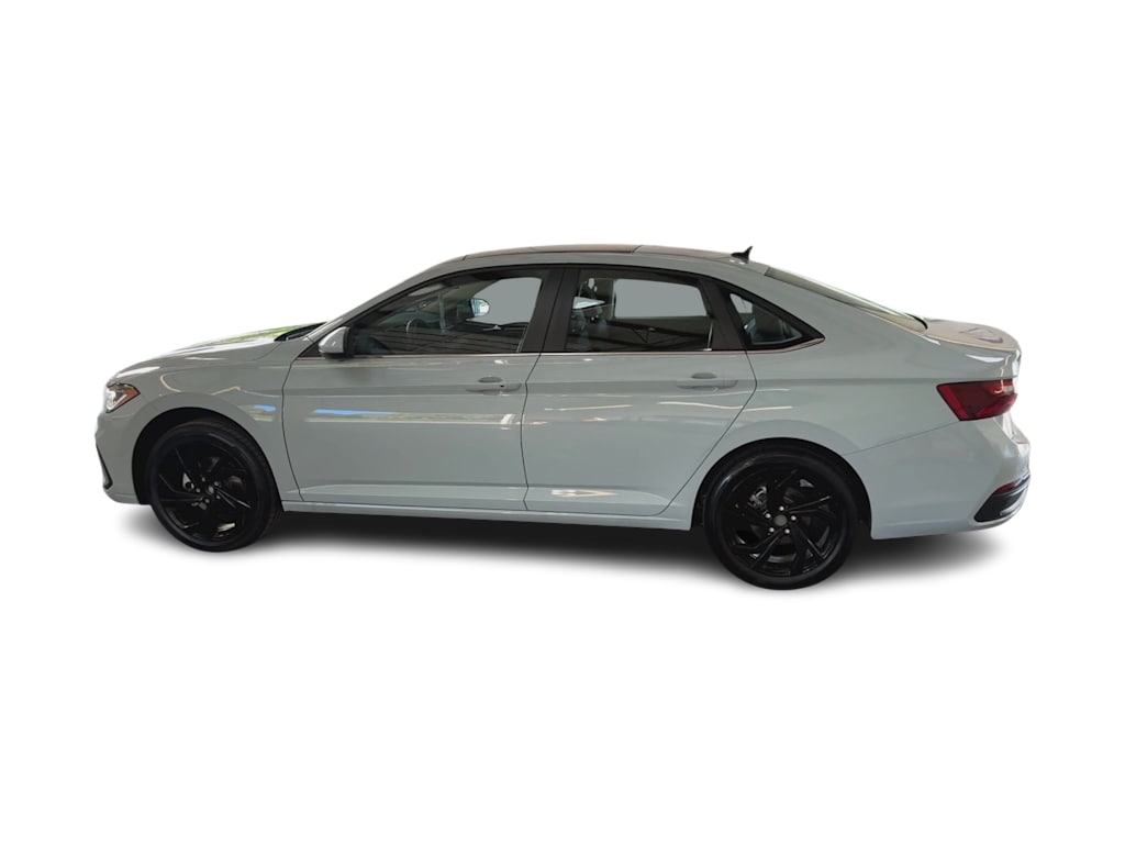 Thumbnail: 2027 Volkswagen Jetta - 20