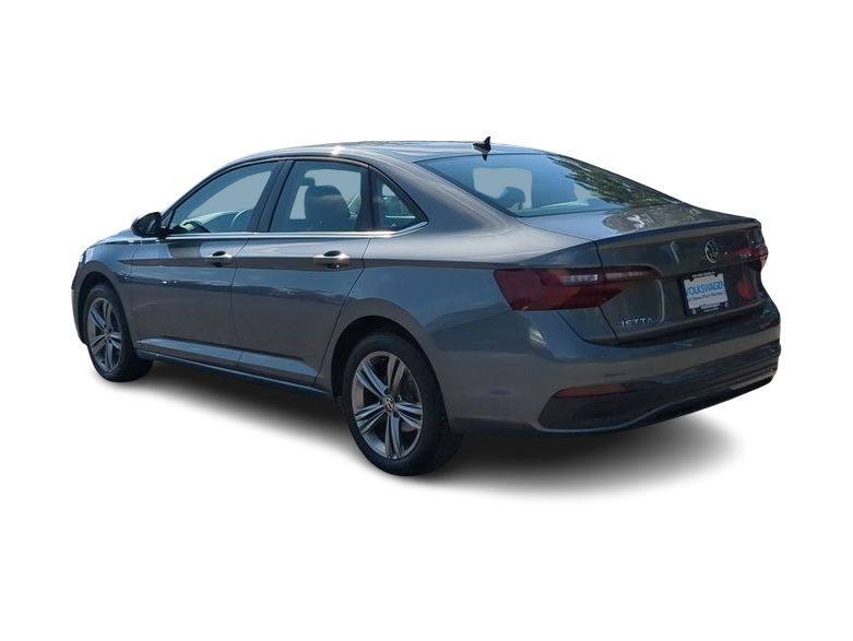 Thumbnail: 2022 Volkswagen Jetta - 4