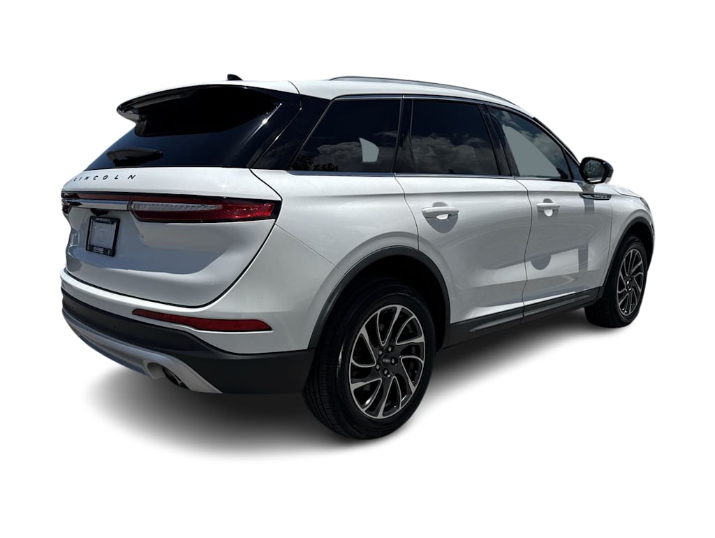 Thumbnail: 2020 Lincoln Corsair - 26