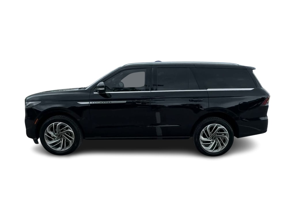 Thumbnail: 2025 Lincoln Navigator - 19