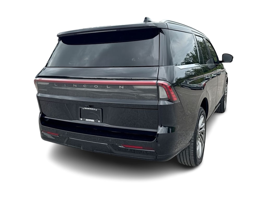 Thumbnail: 2025 Lincoln Navigator - 27