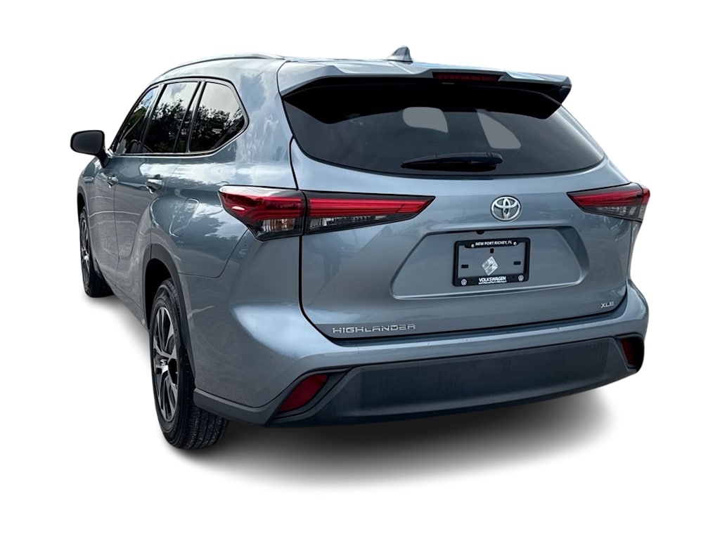 Thumbnail: 2022 Toyota Highlander - 26