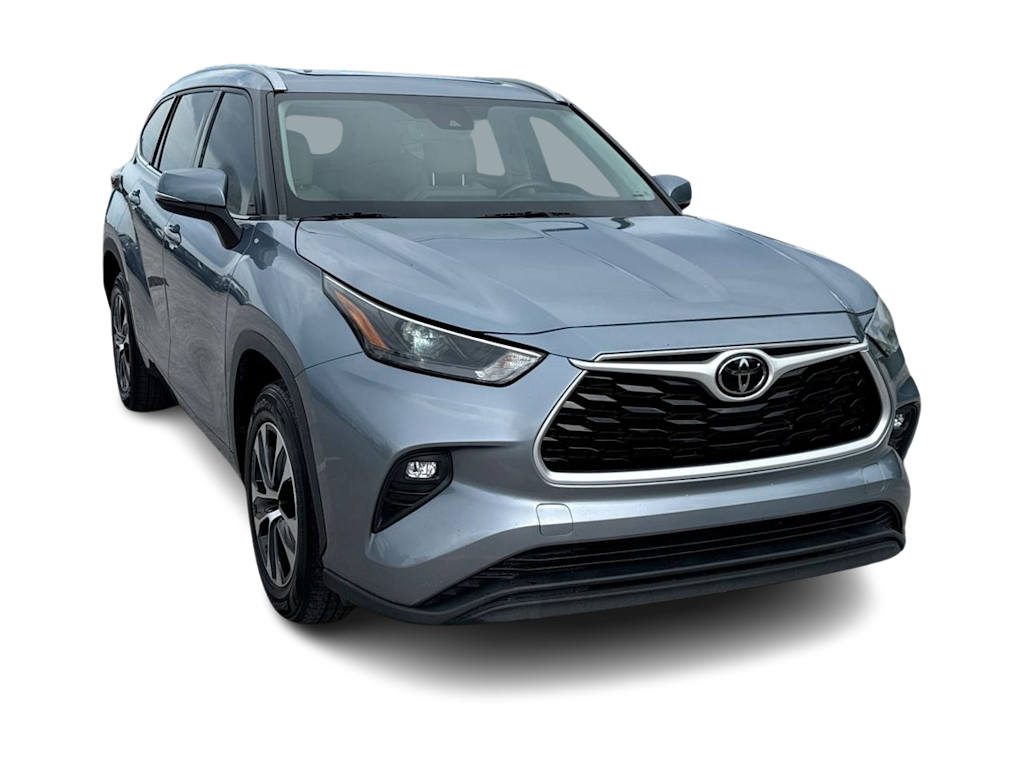 Thumbnail: 2022 Toyota Highlander - 30