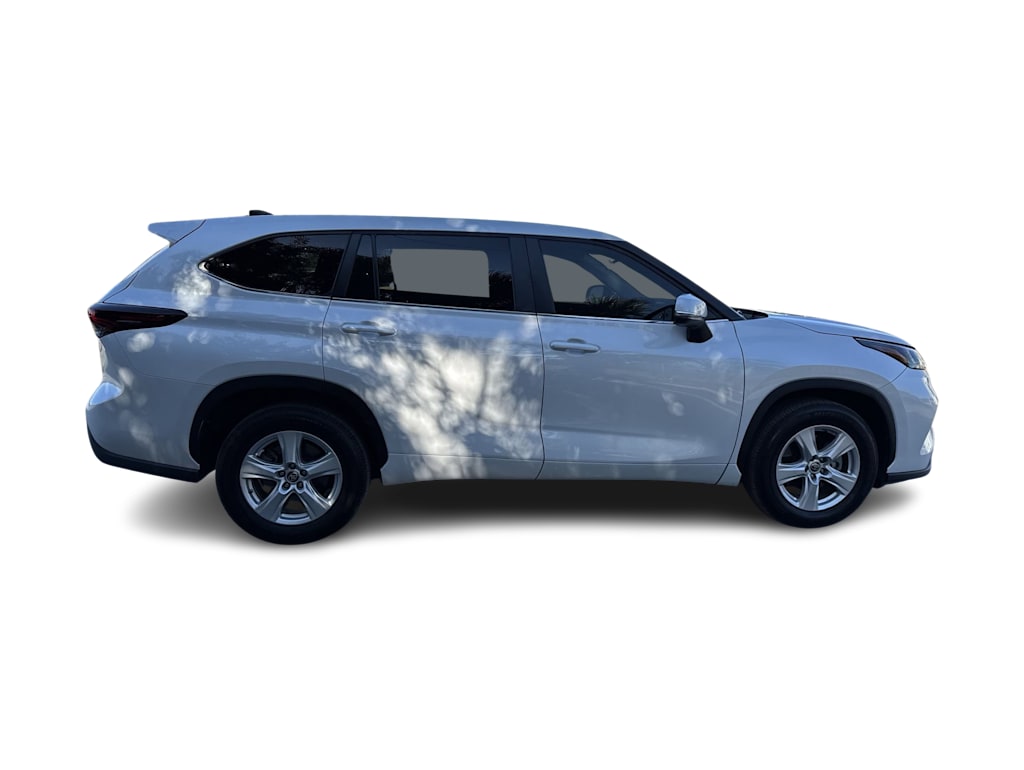 Thumbnail: 2024 Toyota Highlander - 22