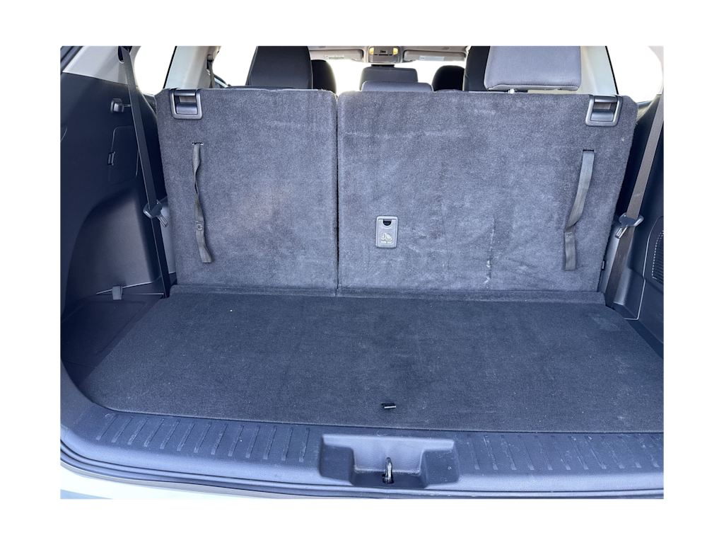 Thumbnail: 2024 Toyota Highlander - 18