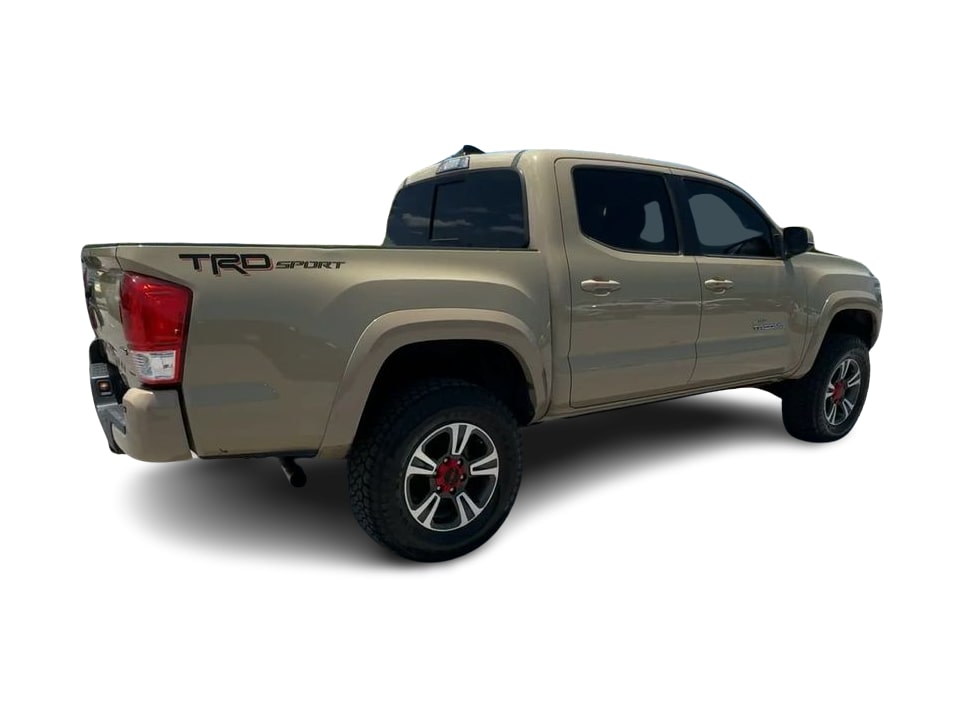 Thumbnail: 2017 Toyota Tacoma - 17