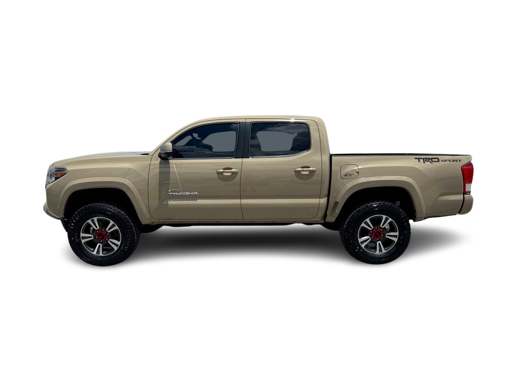 Thumbnail: 2017 Toyota Tacoma - 19