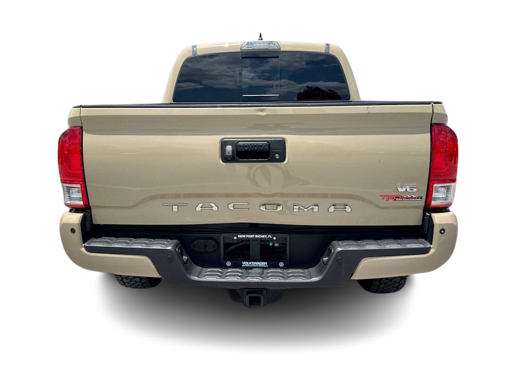 Thumbnail: 2017 Toyota Tacoma - 21