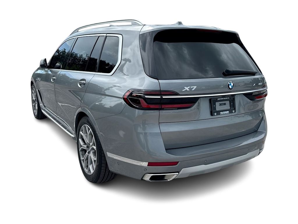 Thumbnail: 2024 BMW X7 - 24