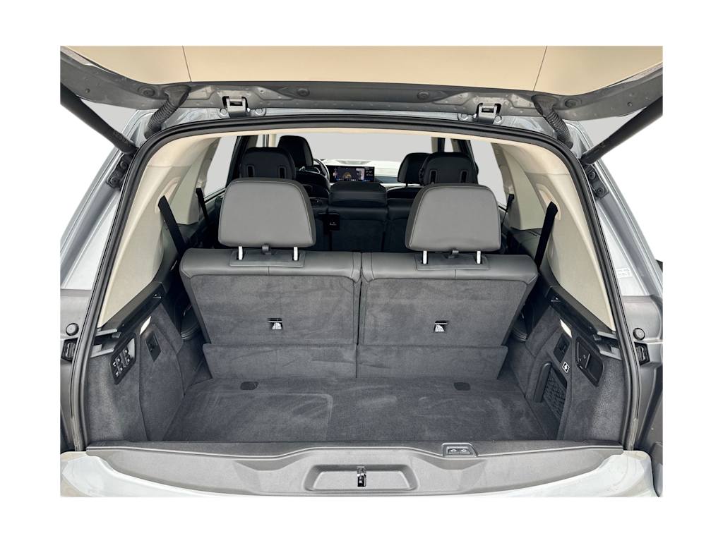 Thumbnail: 2024 BMW X7 - 42