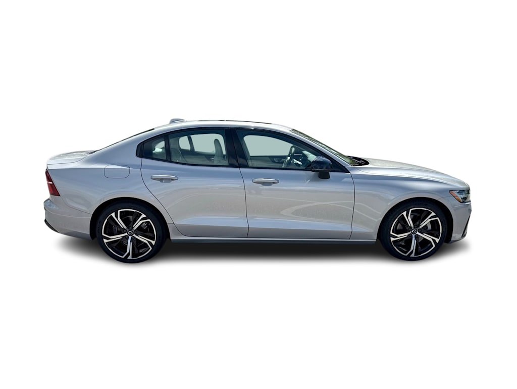 Thumbnail: 2024 Volvo S60 - 24