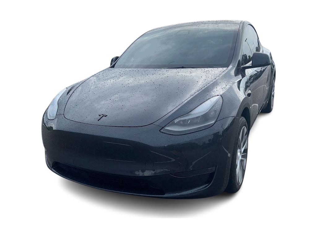 Used 2024 Tesla Model Y Long Range with VIN 7SAYGDEE3RA235839 for sale in Waukesha, WI