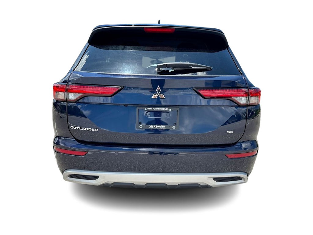 Thumbnail: 2024 Mitsubishi Outlander - 25