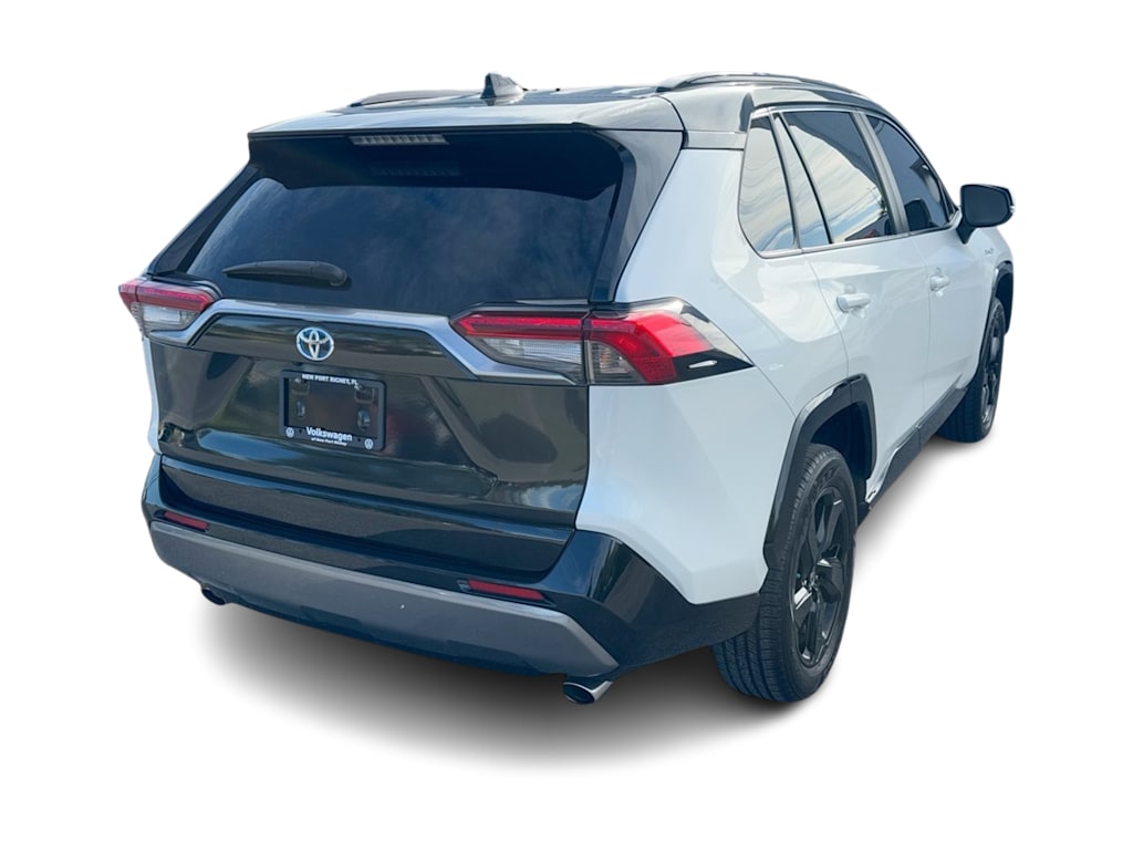 Thumbnail: 2021 Toyota RAV4 - 26