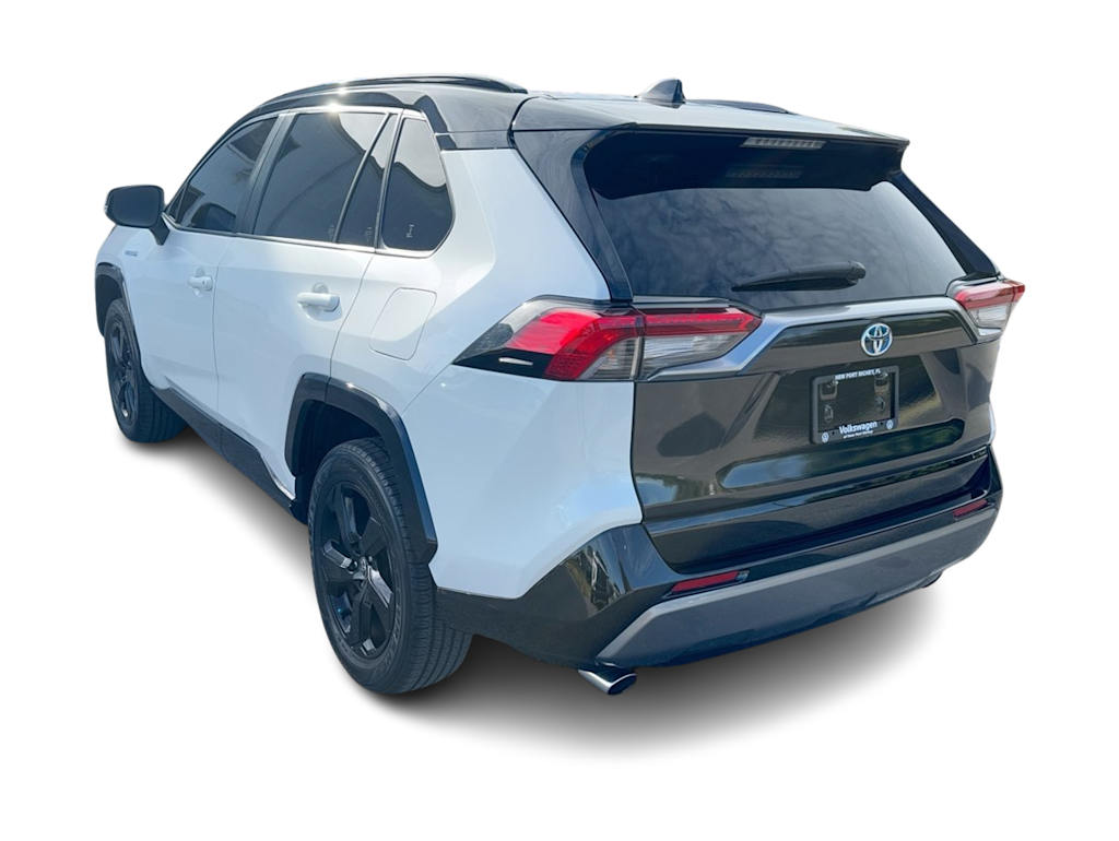Thumbnail: 2021 Toyota RAV4 - 24
