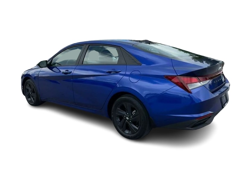 Thumbnail: 2023 Hyundai Elantra - 4