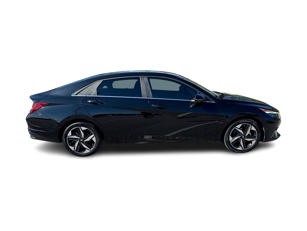 Thumbnail: 2022 Hyundai Elantra - 28