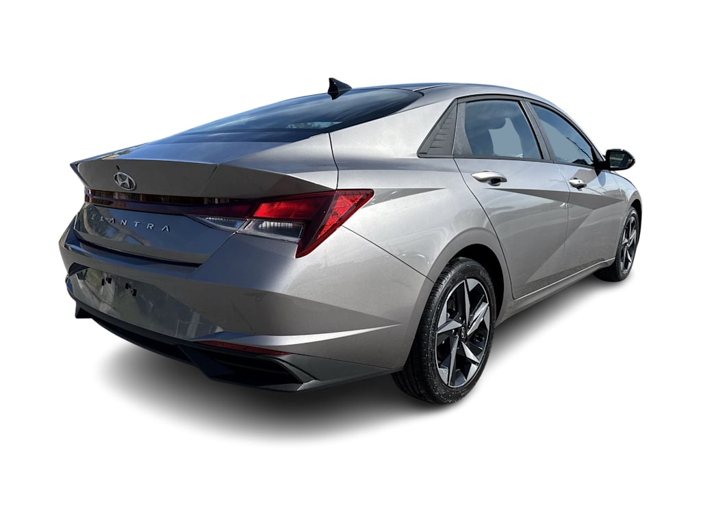 Thumbnail: 2023 Hyundai Elantra - 21