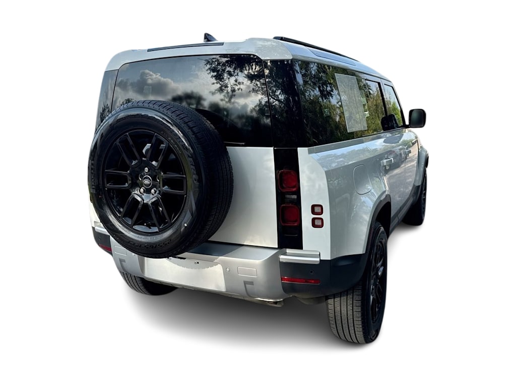 Thumbnail: 2025 Land Rover Defender - 25