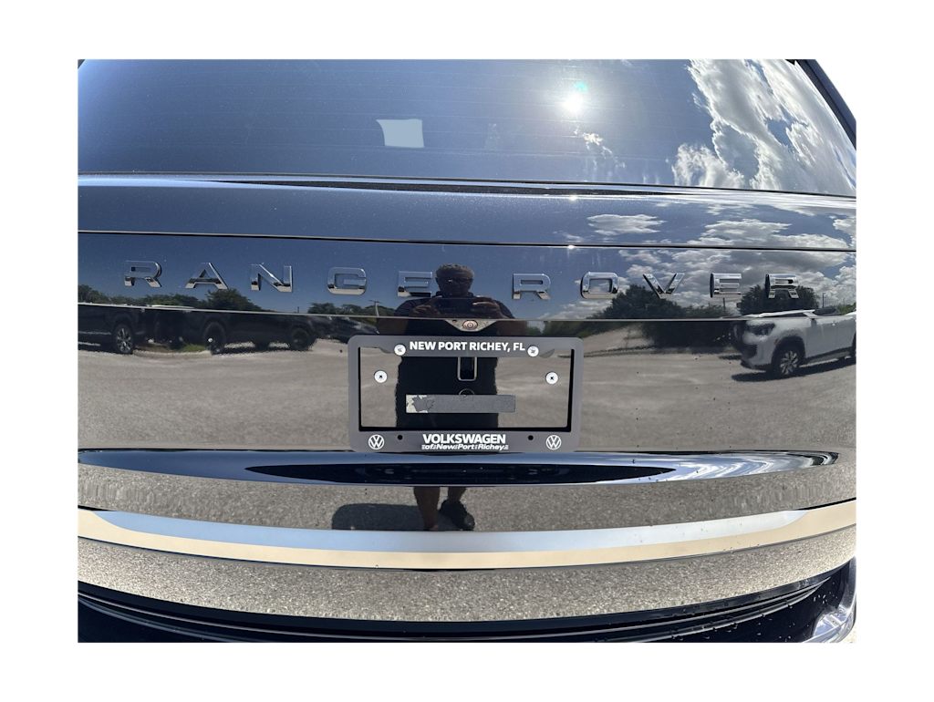 Thumbnail: 2023 Land Rover Range Rover - 23