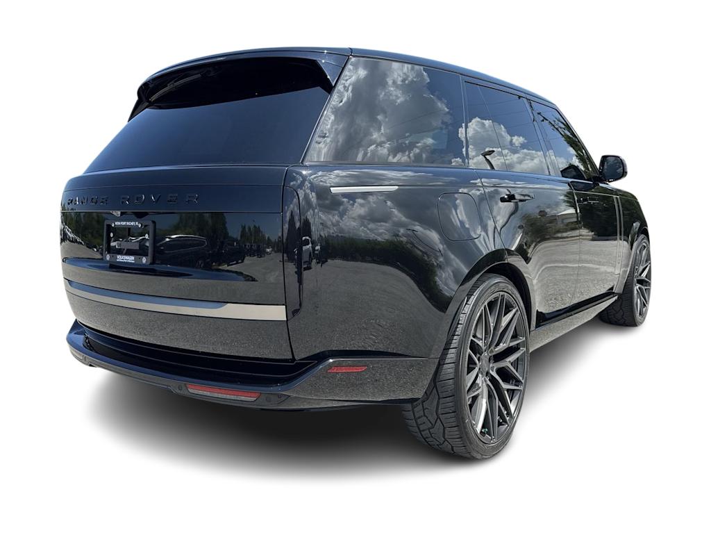 Thumbnail: 2023 Land Rover Range Rover - 19