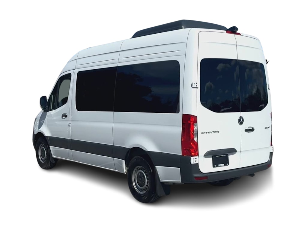 Thumbnail: 2024 Mercedes-Benz Sprinter - 4