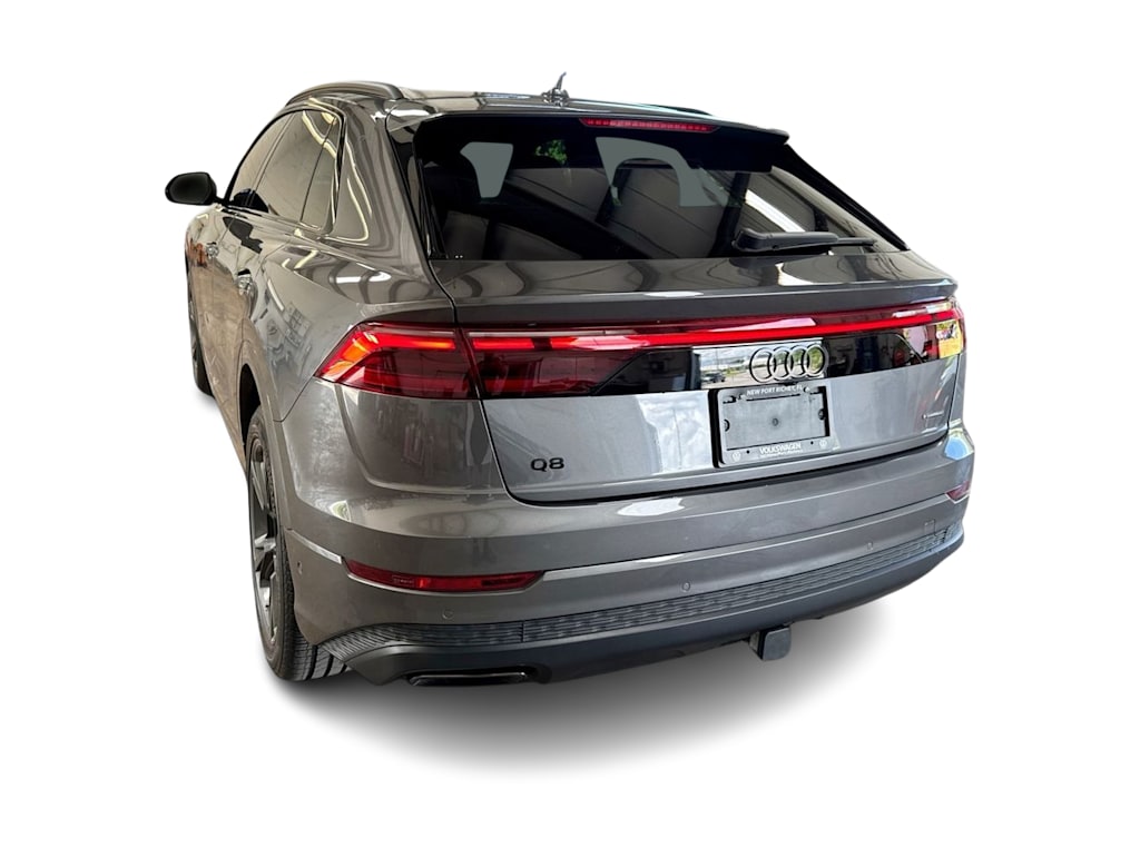 Thumbnail: 2026 Audi Q8 - 24