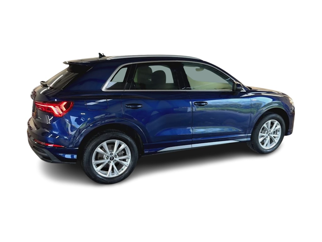 Thumbnail: 2023 Audi Q3 - 22