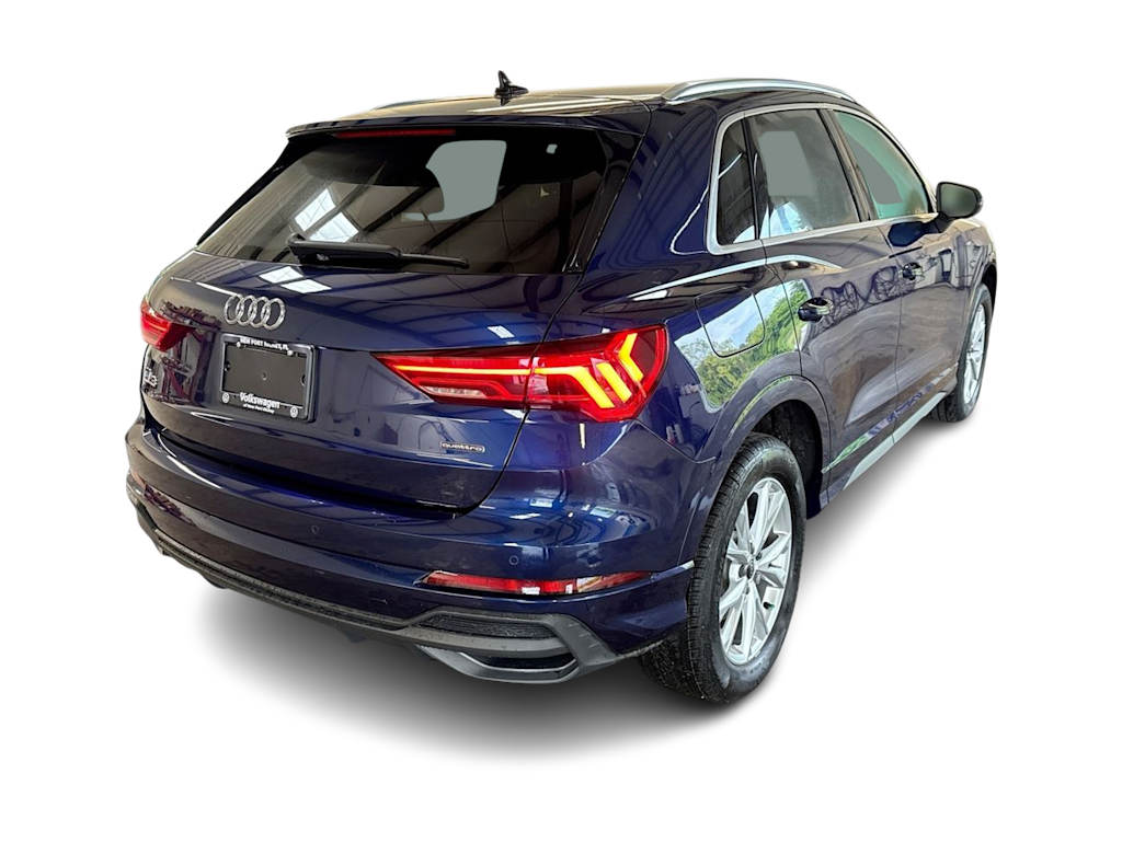 Thumbnail: 2023 Audi Q3 - 26