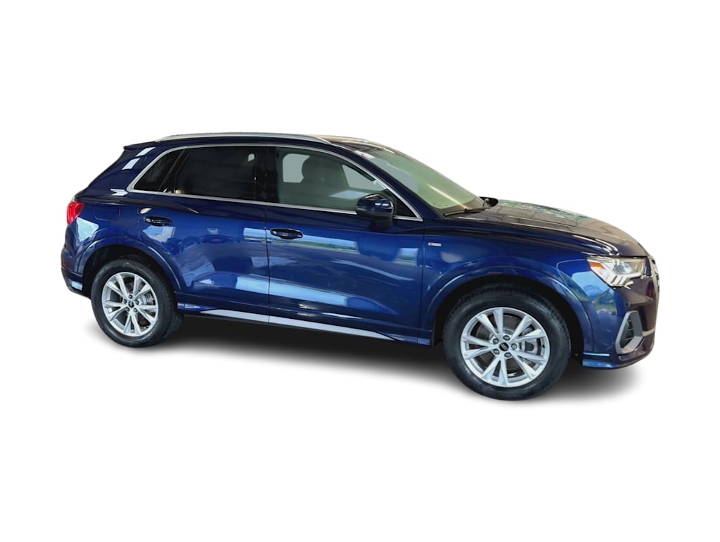 Thumbnail: 2023 Audi Q3 - 23