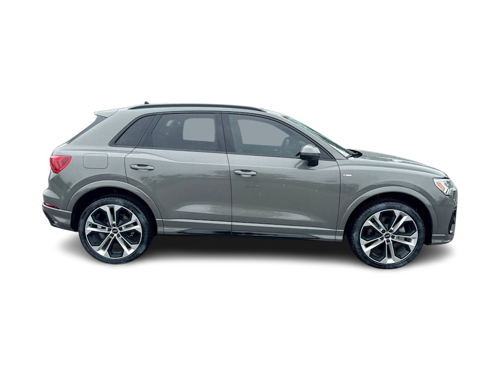 Thumbnail: 2022 Audi Q3 - 28
