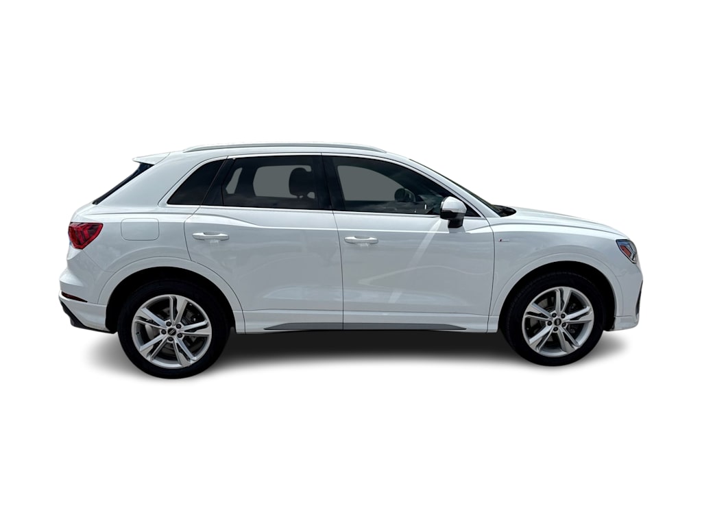 Thumbnail: 2023 Audi Q3 - 28