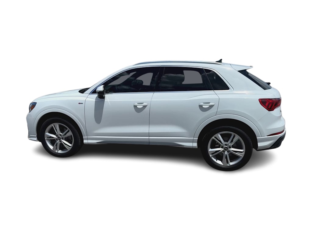 Thumbnail: 2023 Audi Q3 - 21