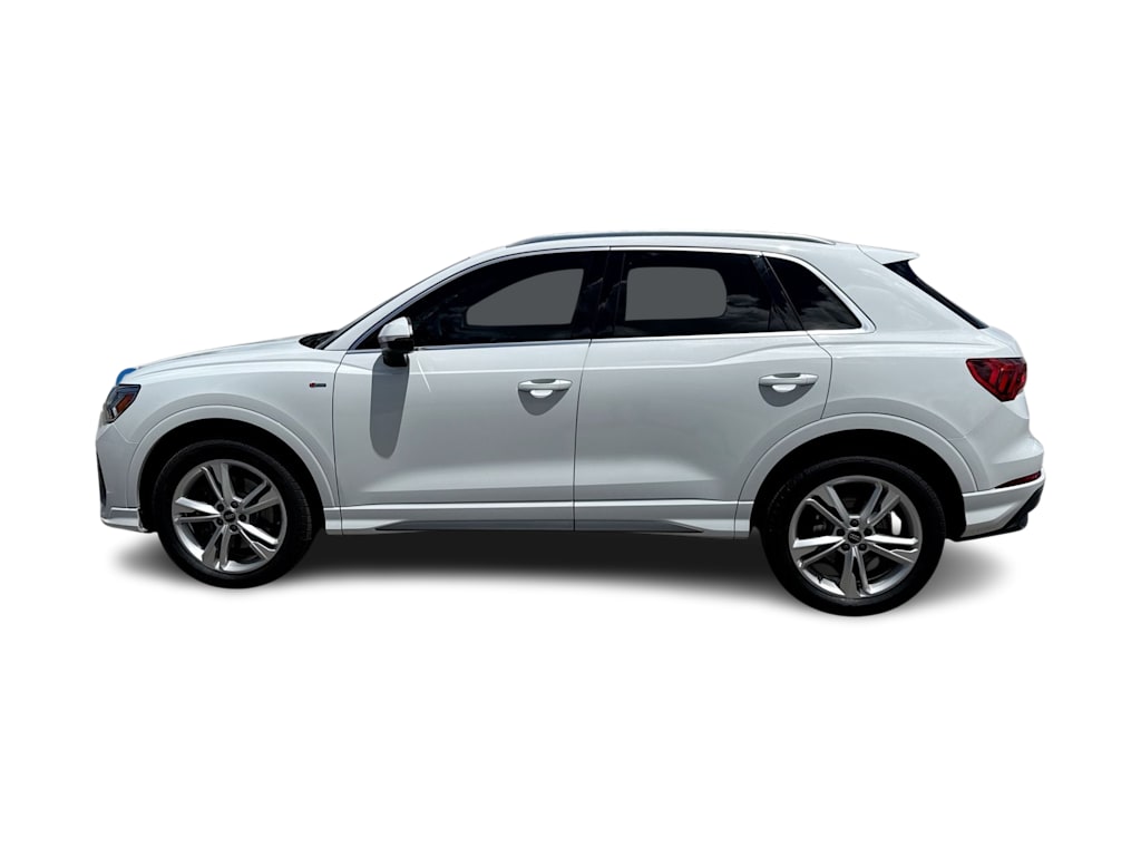 Thumbnail: 2023 Audi Q3 - 24