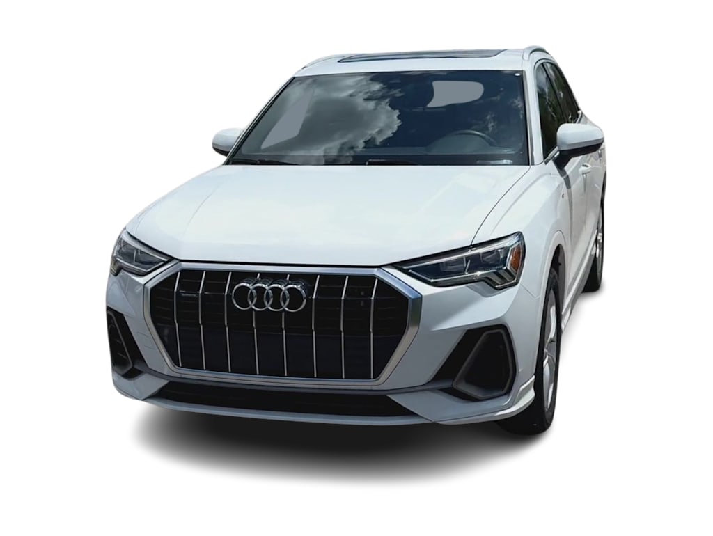 Thumbnail: 2023 Audi Q3 - 6