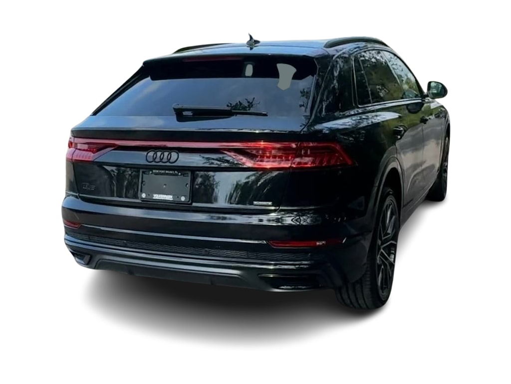 Thumbnail: 2022 Audi Q8 - 22