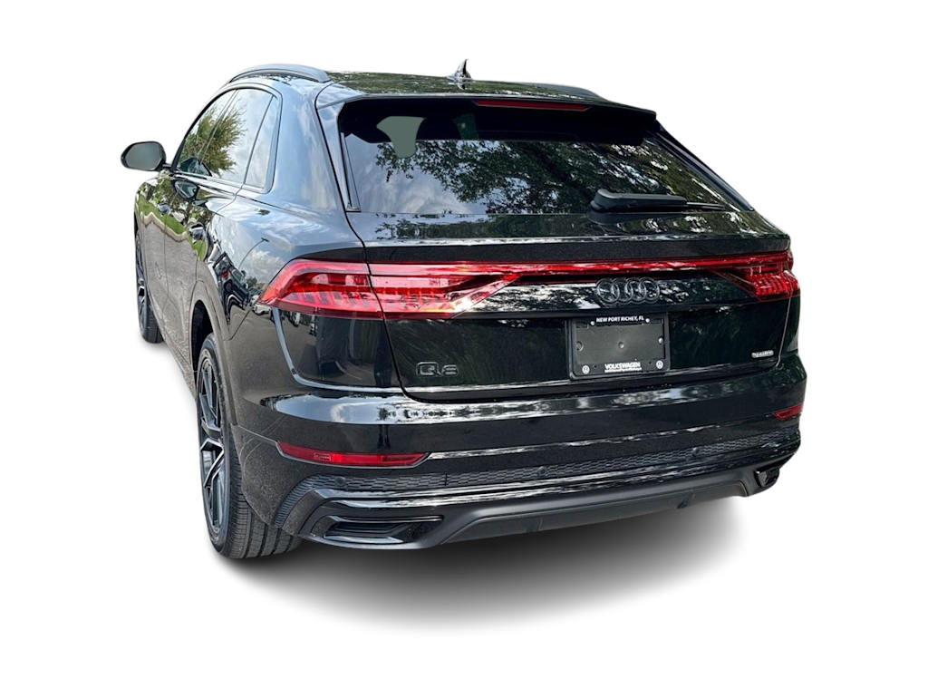 Thumbnail: 2022 Audi Q8 - 27