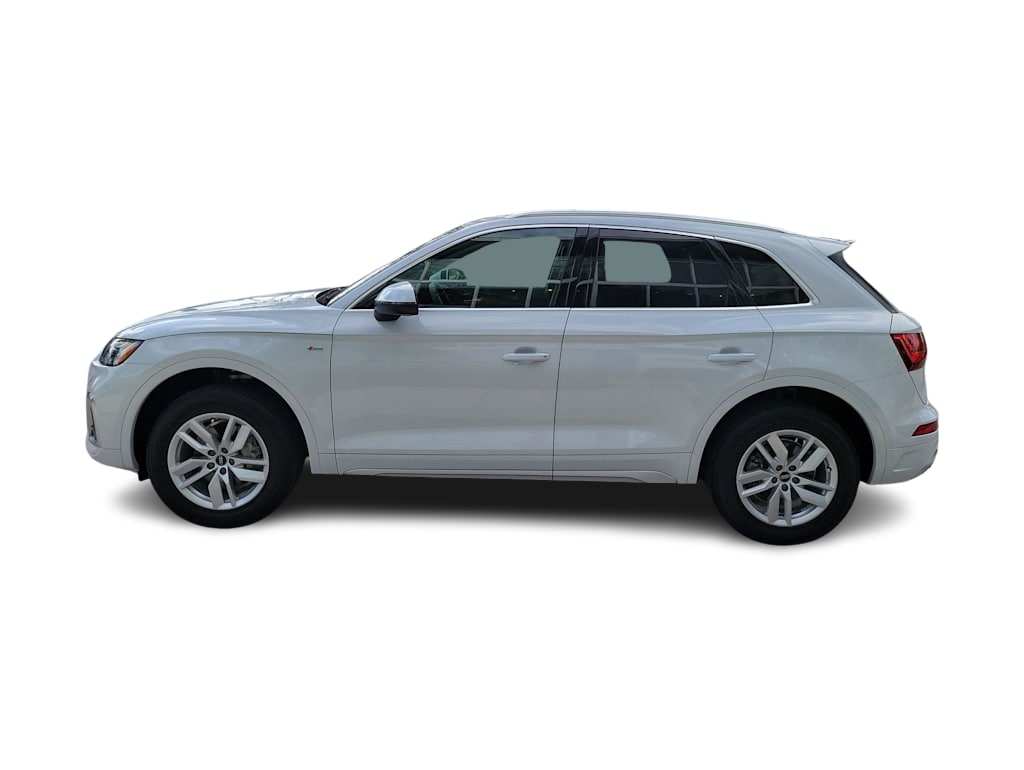 Thumbnail: 2023 Audi Q5 - 3
