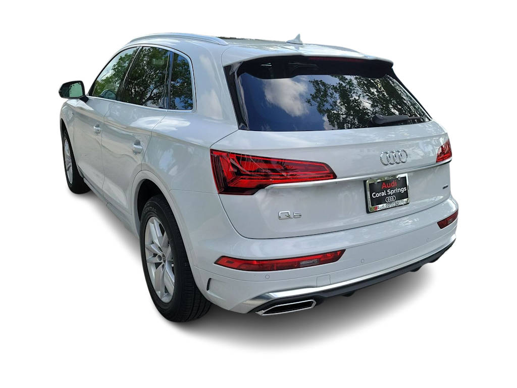 Thumbnail: 2023 Audi Q5 - 4